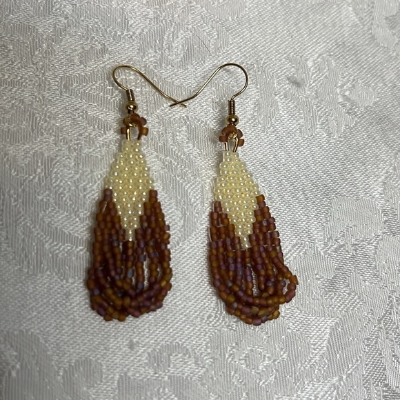 NEW - Boho Chic Hand Crafted Beaded Earrings - Picture 4 of 5